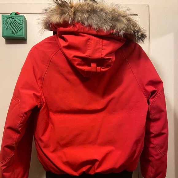 Red Canada Goose Chilliwack Bomber - Picture 7 of 10